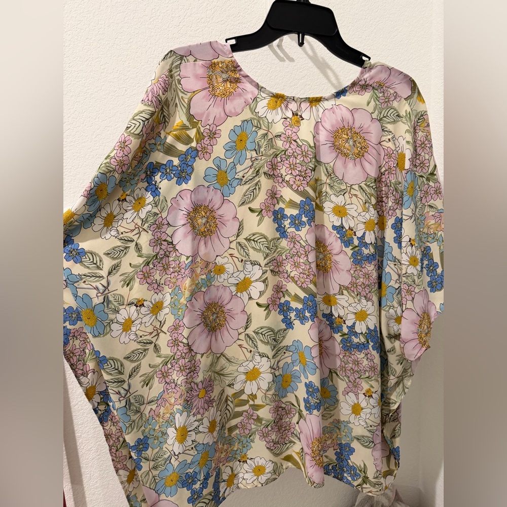 Buddy Love North Tunic